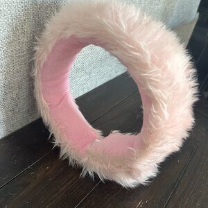 Ice Halo for figure skating,
Size small. Barely used- child outgrew